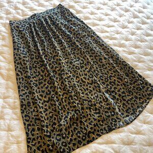 Vero Moda Leopard midi skirt with POCKETS :)